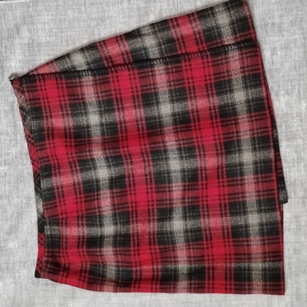 - Eddie Bauer Red Plaid Gray Wool Academia Kilt Wrap Skirt